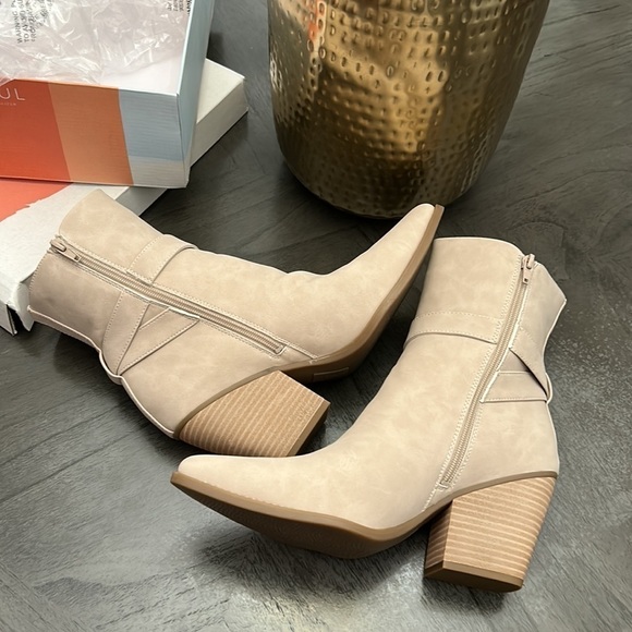 SOUL Naturalizer Mocha Boots (WIDE) - Picture 6 of 14